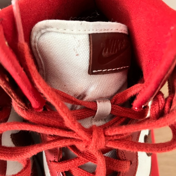 Nike Dunk High Lxx Basketball Sneaker - Picture 5 of 9